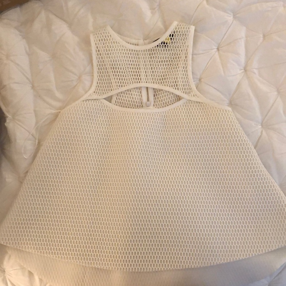 Elliatt crochet top